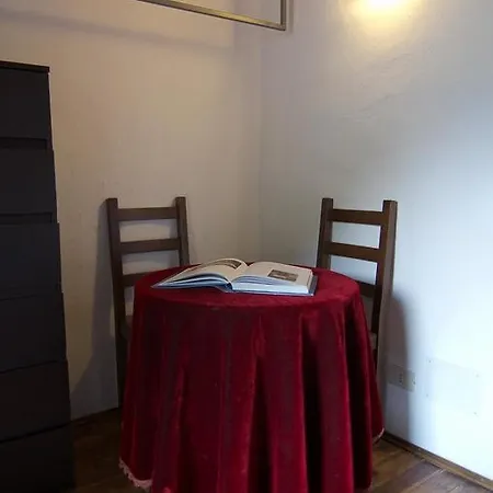 Crest *