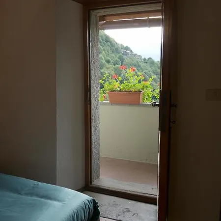 Crest Bed and Breakfast
